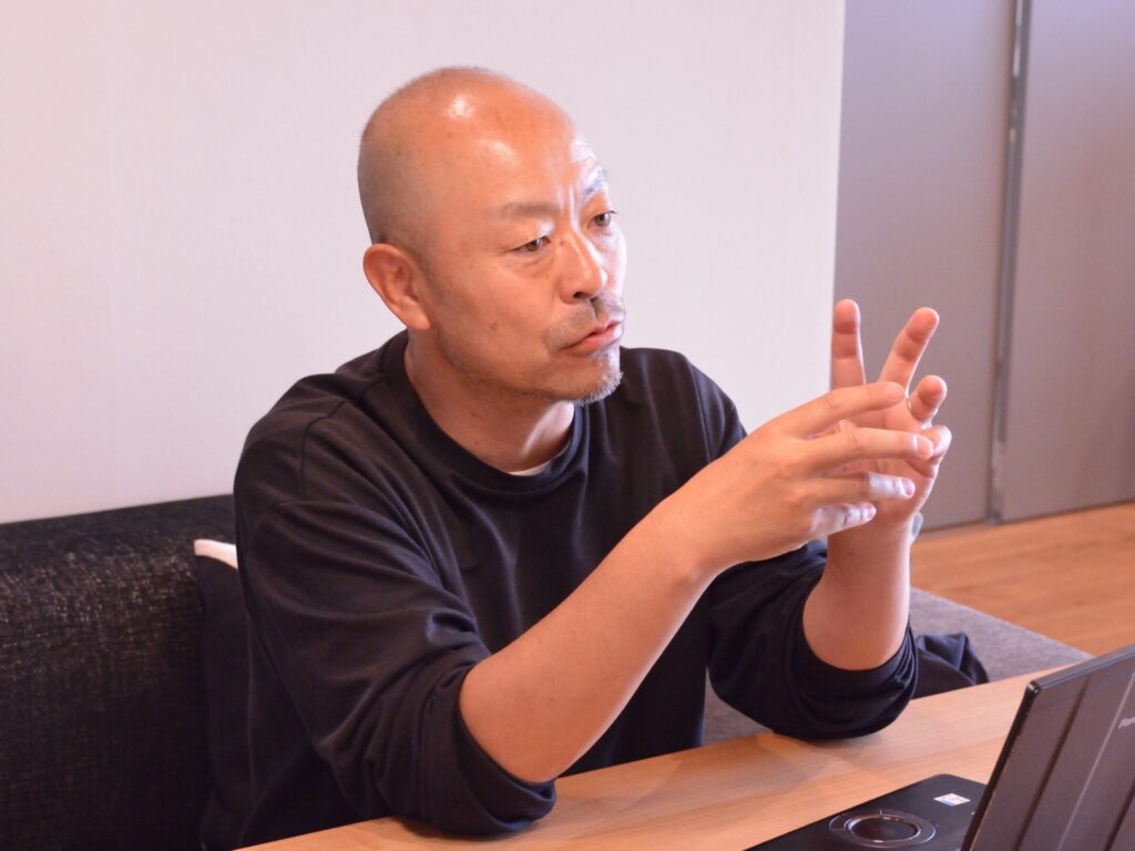 MIRAI KOMINKAについて語る中西氏
